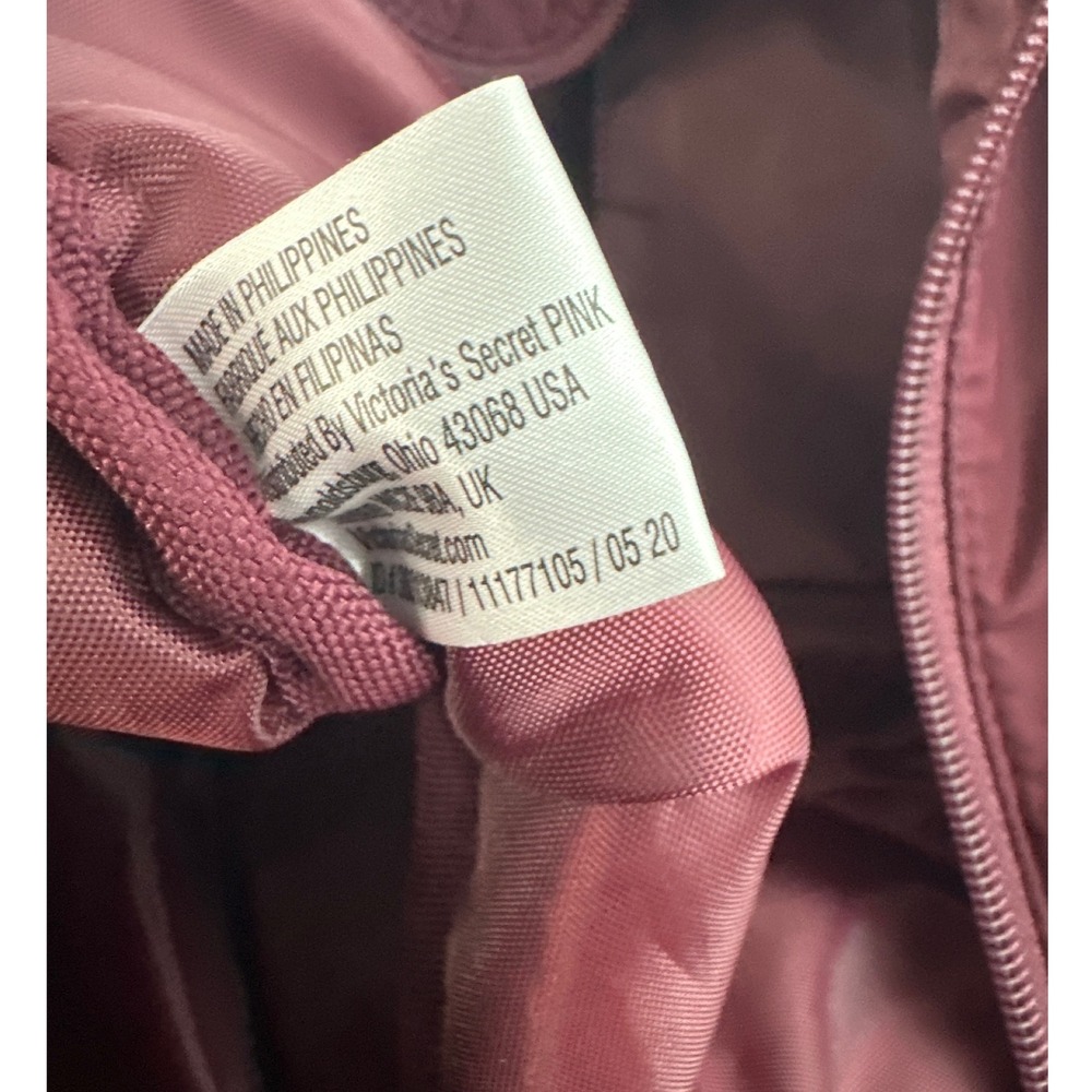 PINK by Victoria's Secret Duffle Bag Maroon Travel Gym Carry On Shoulder‎ Strap - Picture 7 of 11